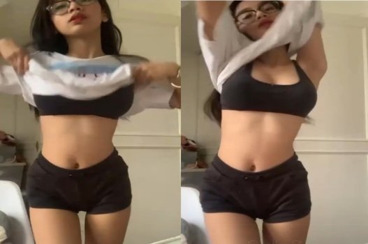 Ngất ngây bên cô nàng gợi cảm quyến rũ